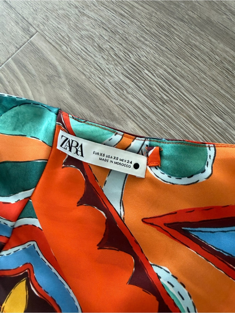 Zara handkerchief-style top or tube top xs - Picture 3 of 5